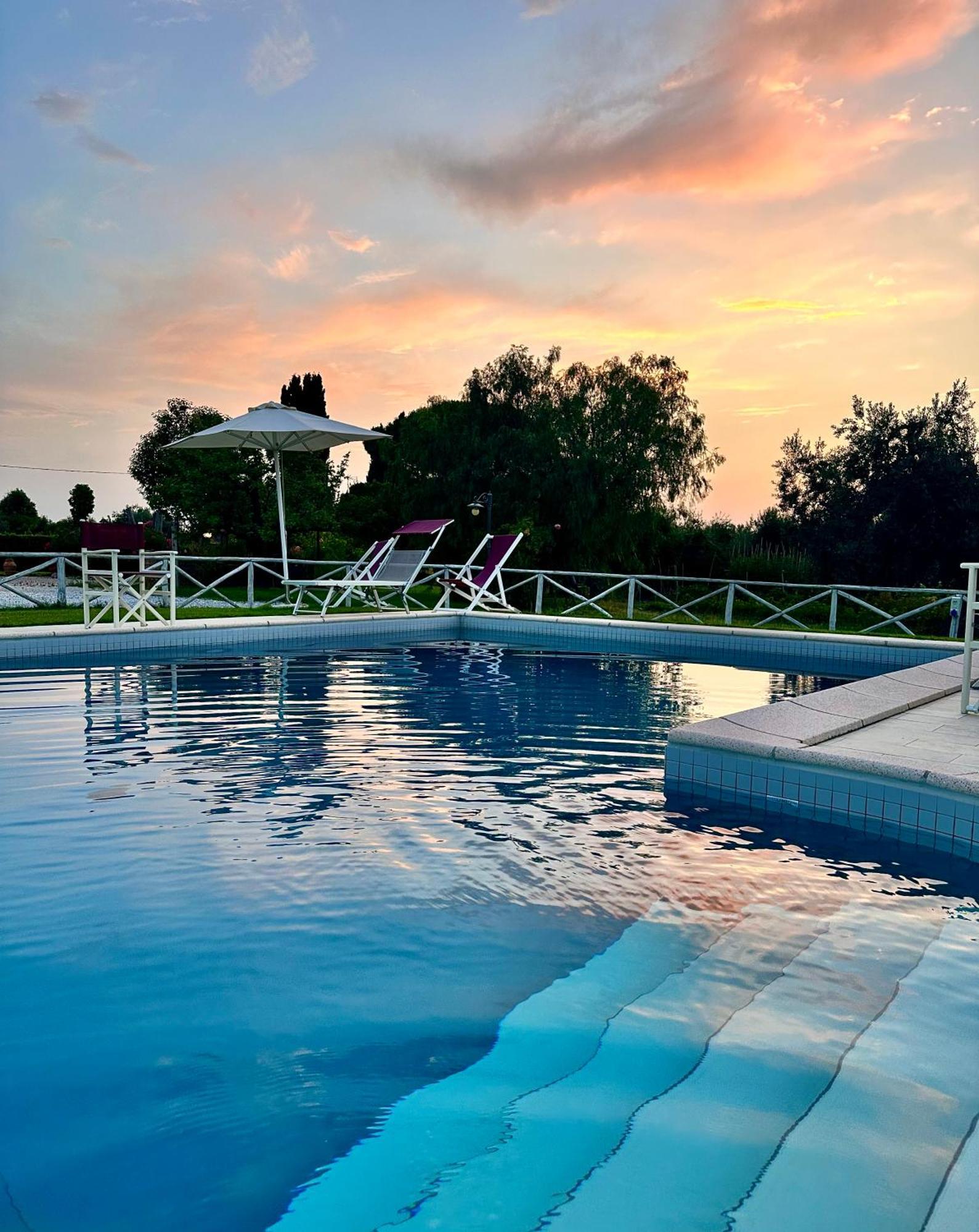 Agriturismo Re Di Fiori Доноратико Экстерьер фото